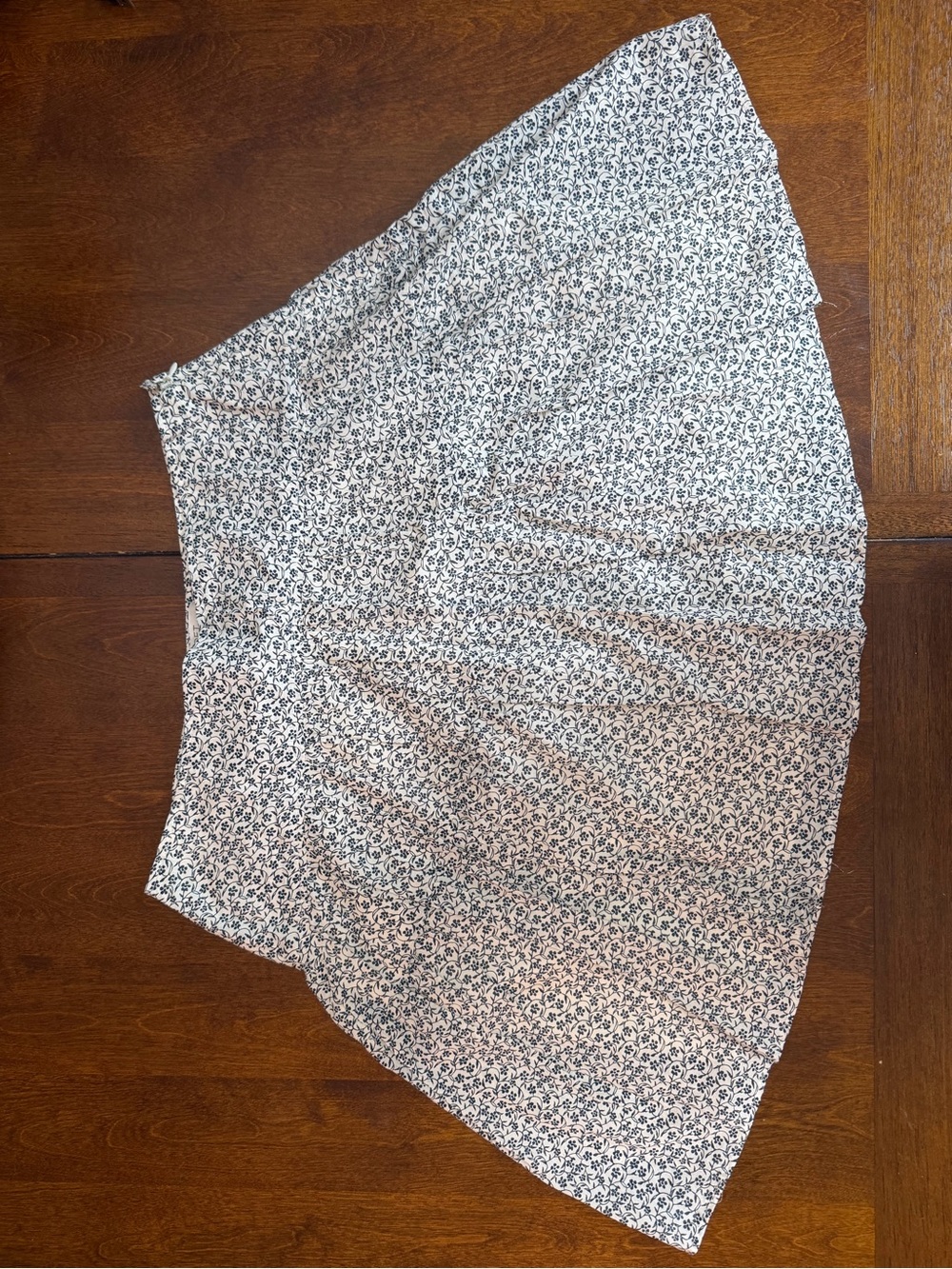 Loft pleated skirt NWT